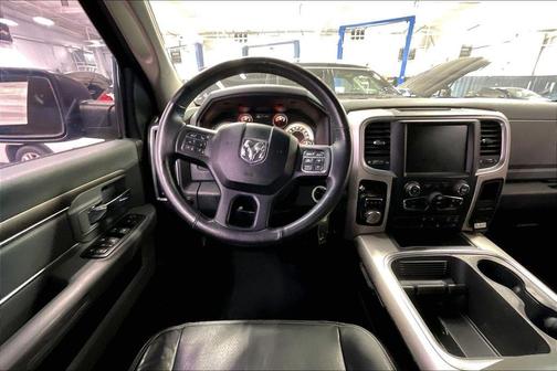 Blue Streak Pearlcoat 2016 RAM 1500 SLT
