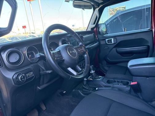 2021 Jeep Gladiator Sport