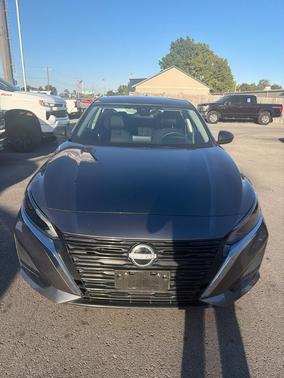 Gun Metallic 2025 Nissan Altima SV