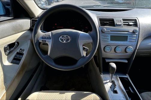Black 2009 Toyota Camry SE