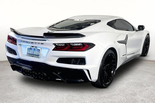 Arctic White 2025 Chevrolet Corvette Z06