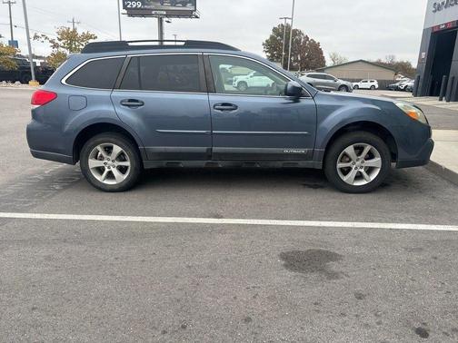 2013 Subaru Outback 2.5i Premium