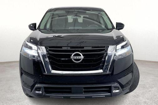 2024 Nissan Pathfinder S
