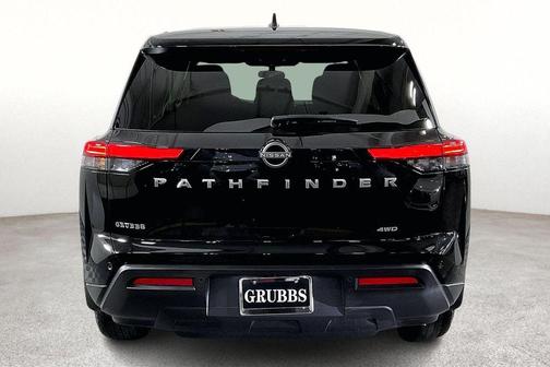 2024 Nissan Pathfinder S