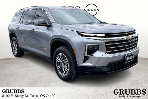 Sterling Gray Metallic 2025 Chevrolet Traverse LT