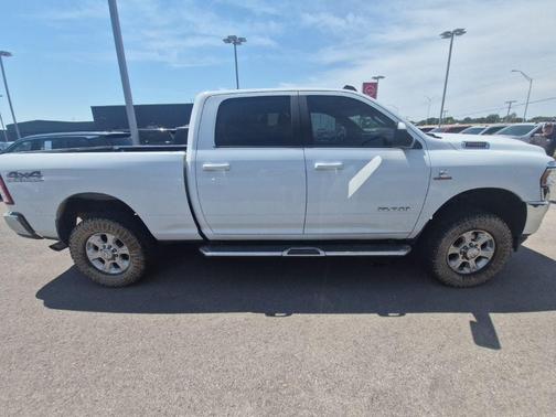 Bright White Clearcoat 2021 RAM 2500 Big Horn