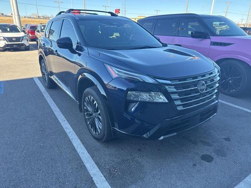 2025 Nissan Rogue Platinum