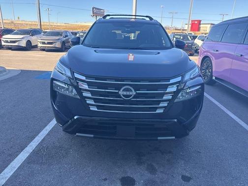 2025 Nissan Rogue Platinum