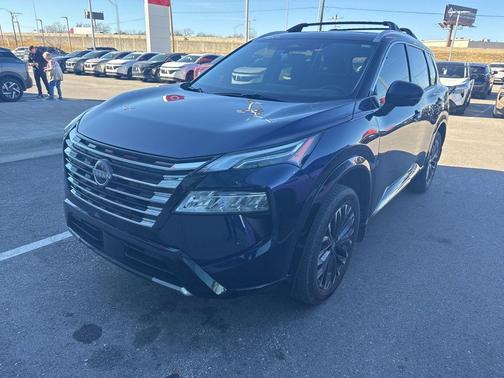 2025 Nissan Rogue Platinum