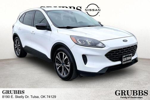 Oxford White 2022 Ford Escape SE