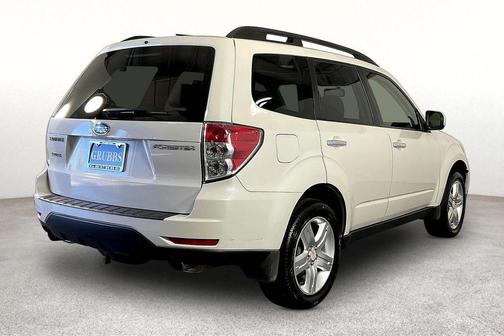 White 2009 Subaru Forester 2.5X