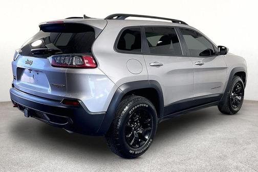 Billet Silver Metallic Clearcoat 2022 Jeep Cherokee Trailhawk