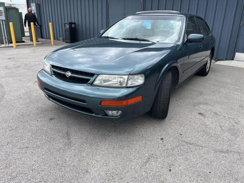 Sage Green Mist 1997 Nissan Maxima GXE