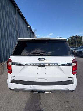 Oxford White 2021 Ford Expedition XLT