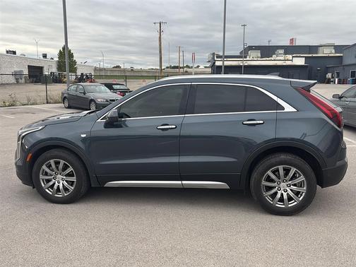 2020 Cadillac XT4 Premium Luxury