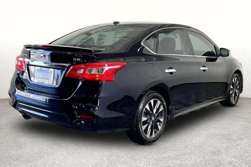 Black 2017 Nissan Sentra SR