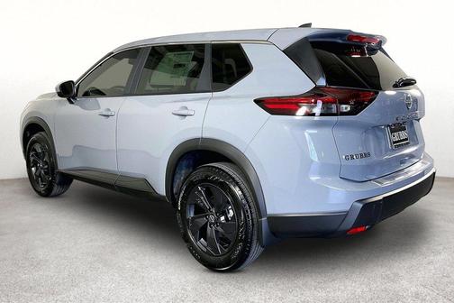 Boulder Gray Pearl 2027 Nissan Rogue SV
