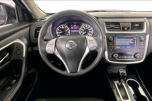 Gun Metallic 2017 Nissan Altima 2.5 SL