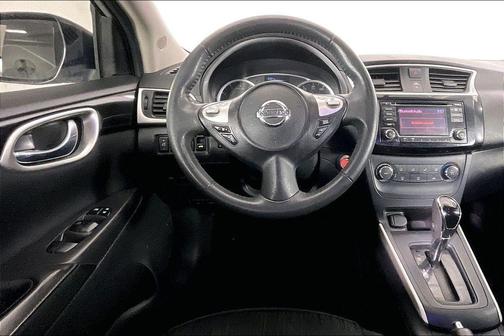 Brilliant Silver Metallic 2017 Nissan Sentra SV