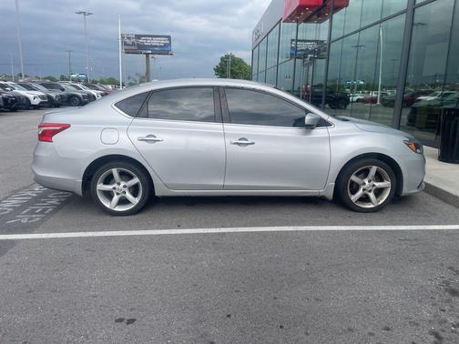 Brilliant Silver Metallic 2017 Nissan Sentra SV