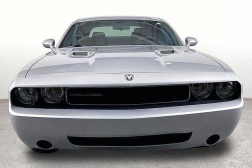 Silver 2010 Dodge Challenger SE