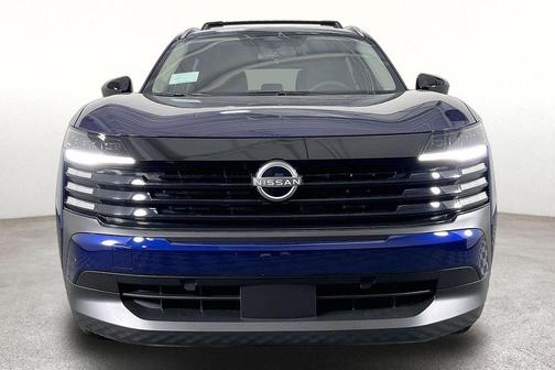 Deep Blue Pearl 2027 Nissan Kicks SV