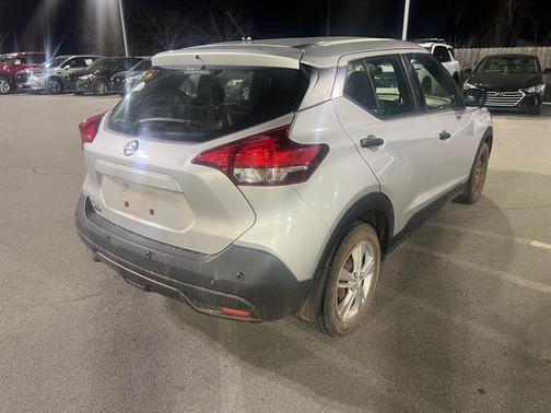 2020 Nissan Kicks S