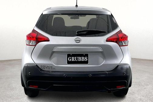 2020 Nissan Kicks S