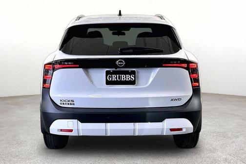 Fresh Powder 2027 Nissan Kicks SV