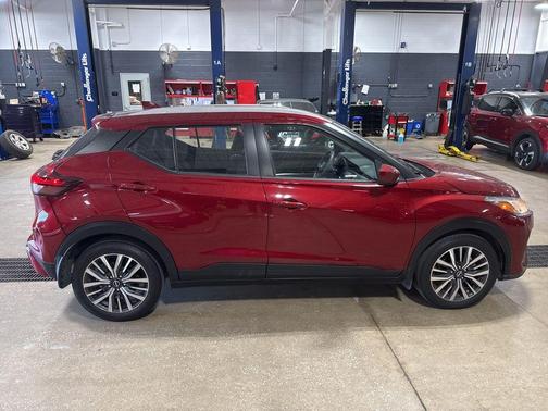 Scarlet Ember 2022 Nissan Kicks SV