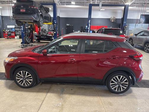 Scarlet Ember 2022 Nissan Kicks SV