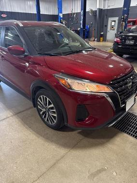 Scarlet Ember 2022 Nissan Kicks SV