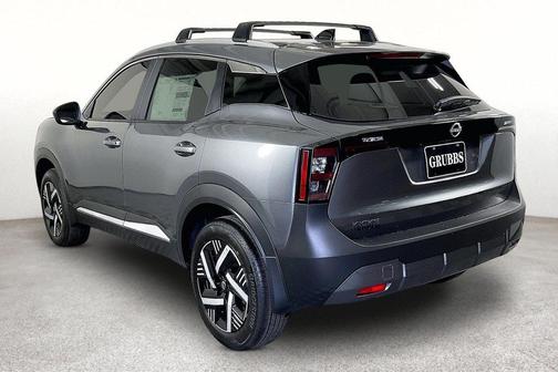 Gun Metallic 2027 Nissan Kicks SV