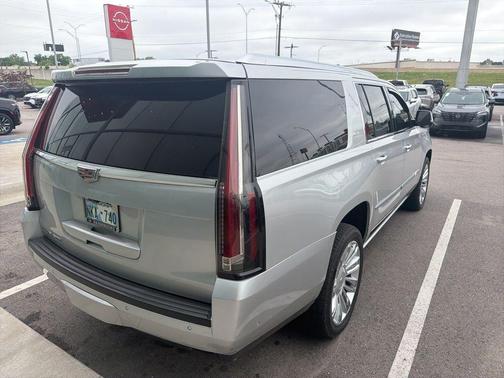 Radiant Silver Metallic 2019 Cadillac Escalade ESV Platinum