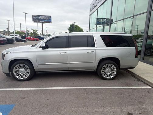 Radiant Silver Metallic 2019 Cadillac Escalade ESV Platinum