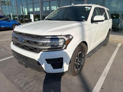 Oxford White 2024 Ford Expedition XLT