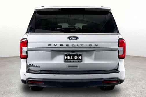 Oxford White 2024 Ford Expedition XLT