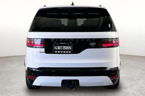 Fuji White 2022 Land Rover Discovery P360 S R-Dynamic