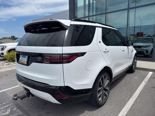 White 2022 Land Rover Discovery P360 S R-Dynamic