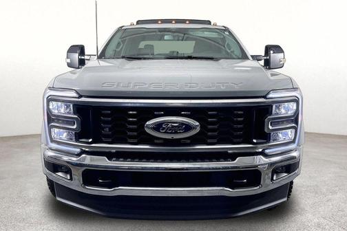 Avalanche 2026 Ford F-450 Lariat