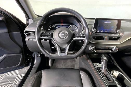 Black Metallic 2024 Nissan Altima 2.5 SR