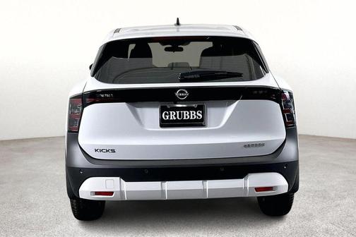 Fresh Powder 2026 Nissan Kicks S