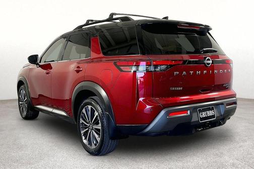 2t Red Blk Roof 2026 Nissan Pathfinder Platinum