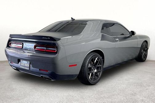 Destroyer Gray Clearcoat 2017 Dodge Challenger R/T