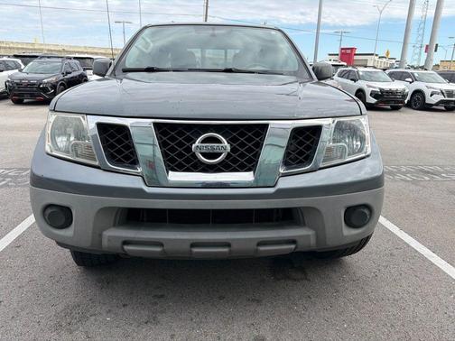 Gun Metallic 2019 Nissan Frontier SV