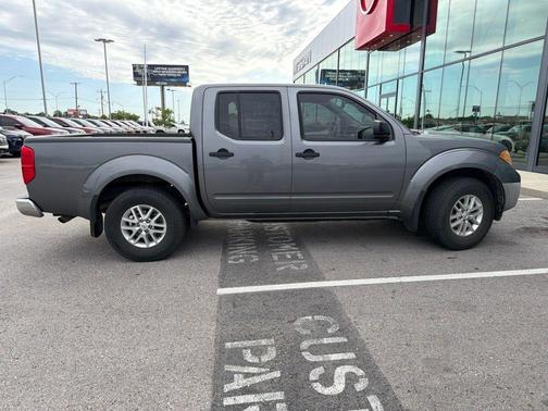 Gun Metallic 2019 Nissan Frontier SV