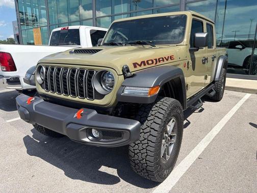 41 2025 Jeep Gladiator Mojave