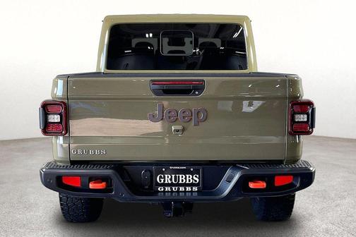 41 2025 Jeep Gladiator Mojave