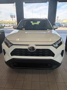Ice 2025 Toyota RAV4 Hybrid XLE