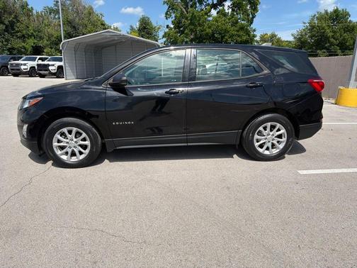 Mosaic Black Metallic 2019 Chevrolet Equinox LS